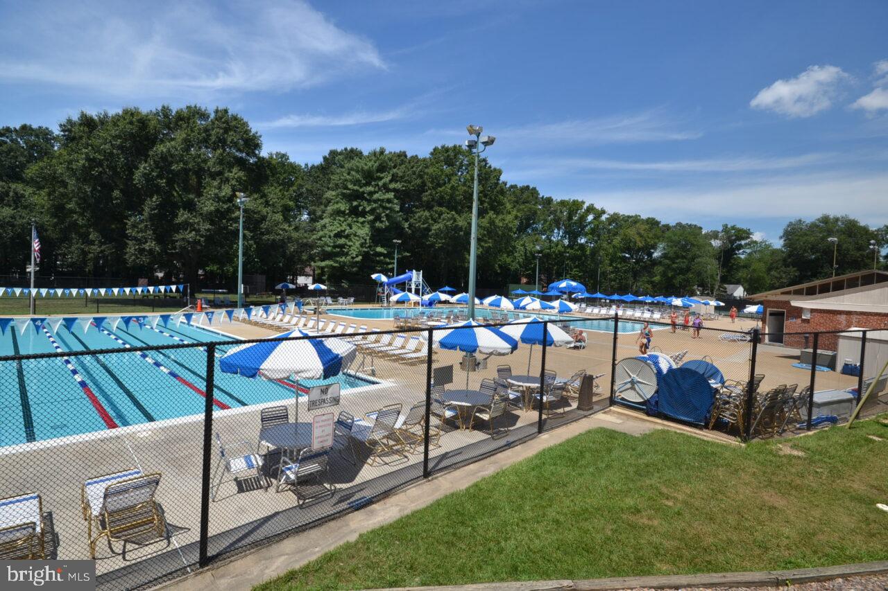 WAYNEWOOD - Residential Lease