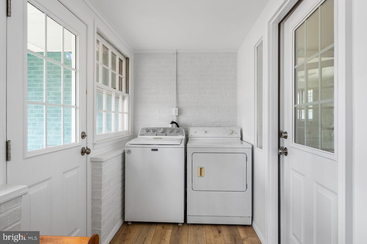 WAYNEWOOD - Residential Lease