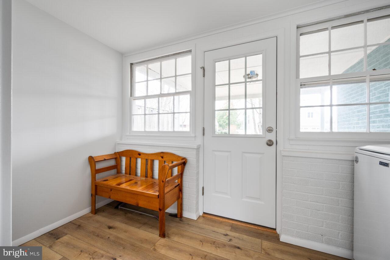 WAYNEWOOD - Residential Lease