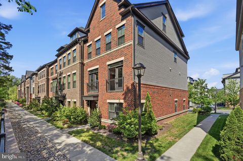 Photo of 22353 Trailview Crossing Terrace, ASHBURN, VA 20148 (MLS # VALO2123738)