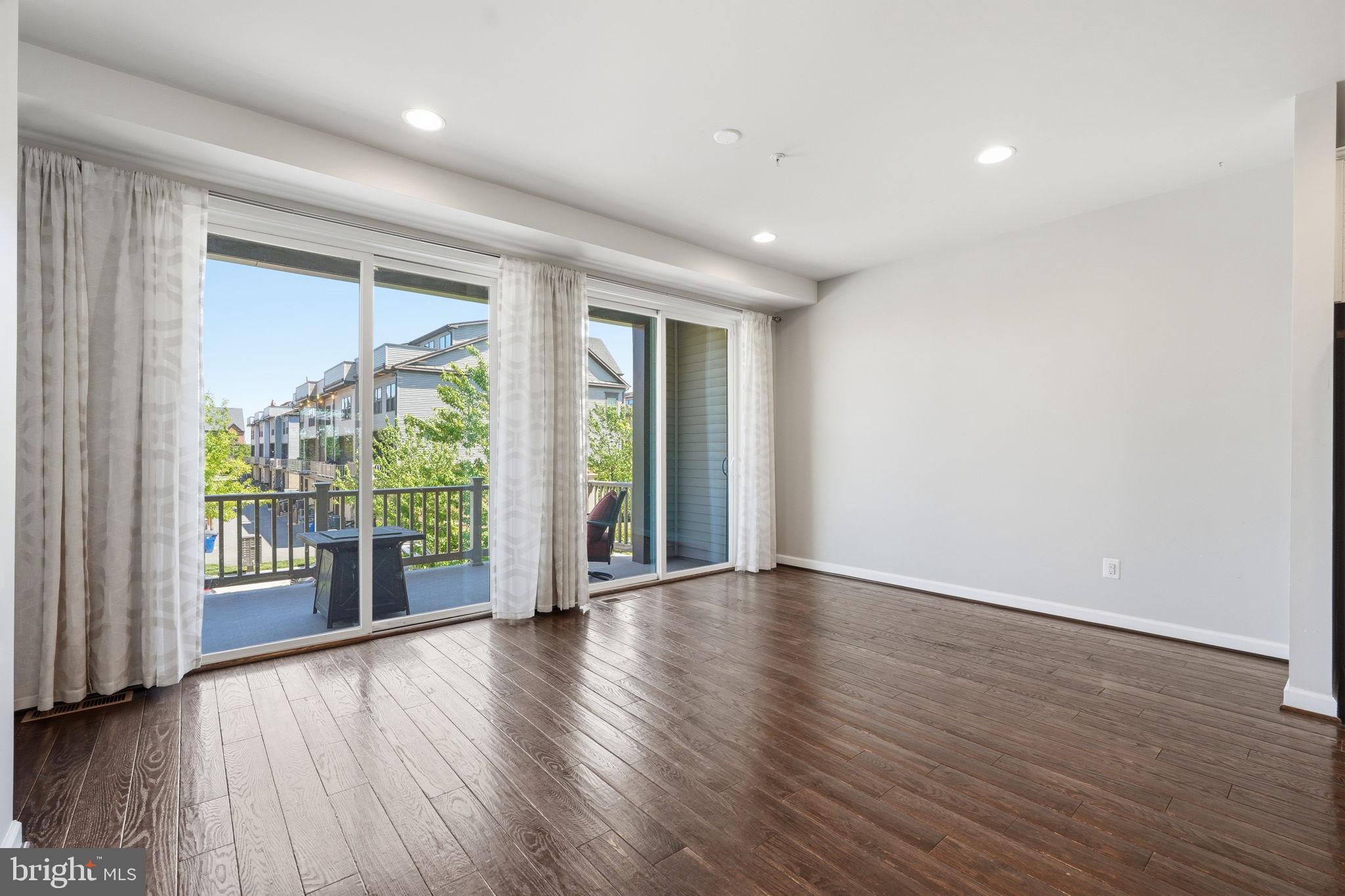 WESTMOORE - Residential