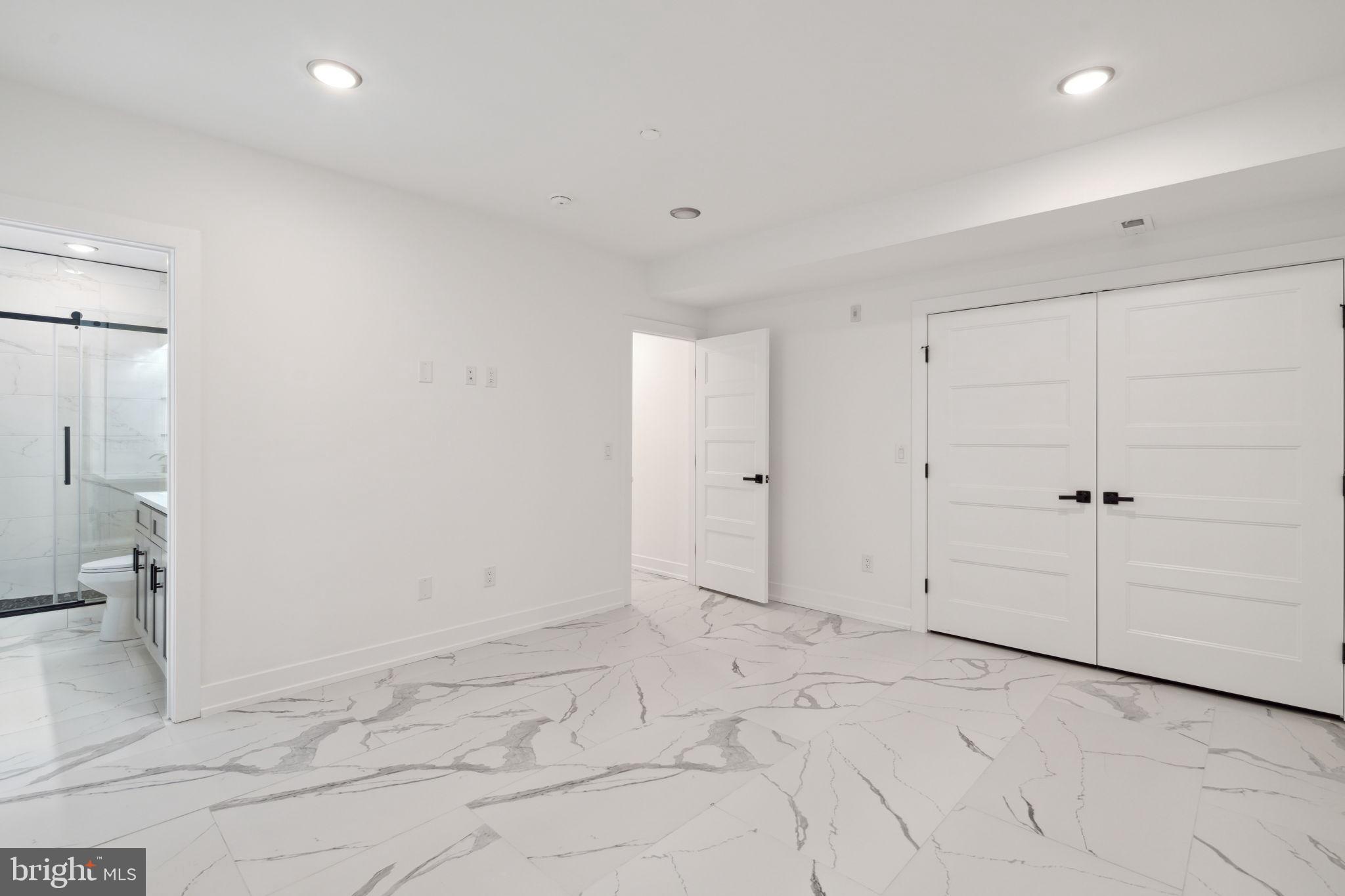 FISHTOWN - Residential Lease