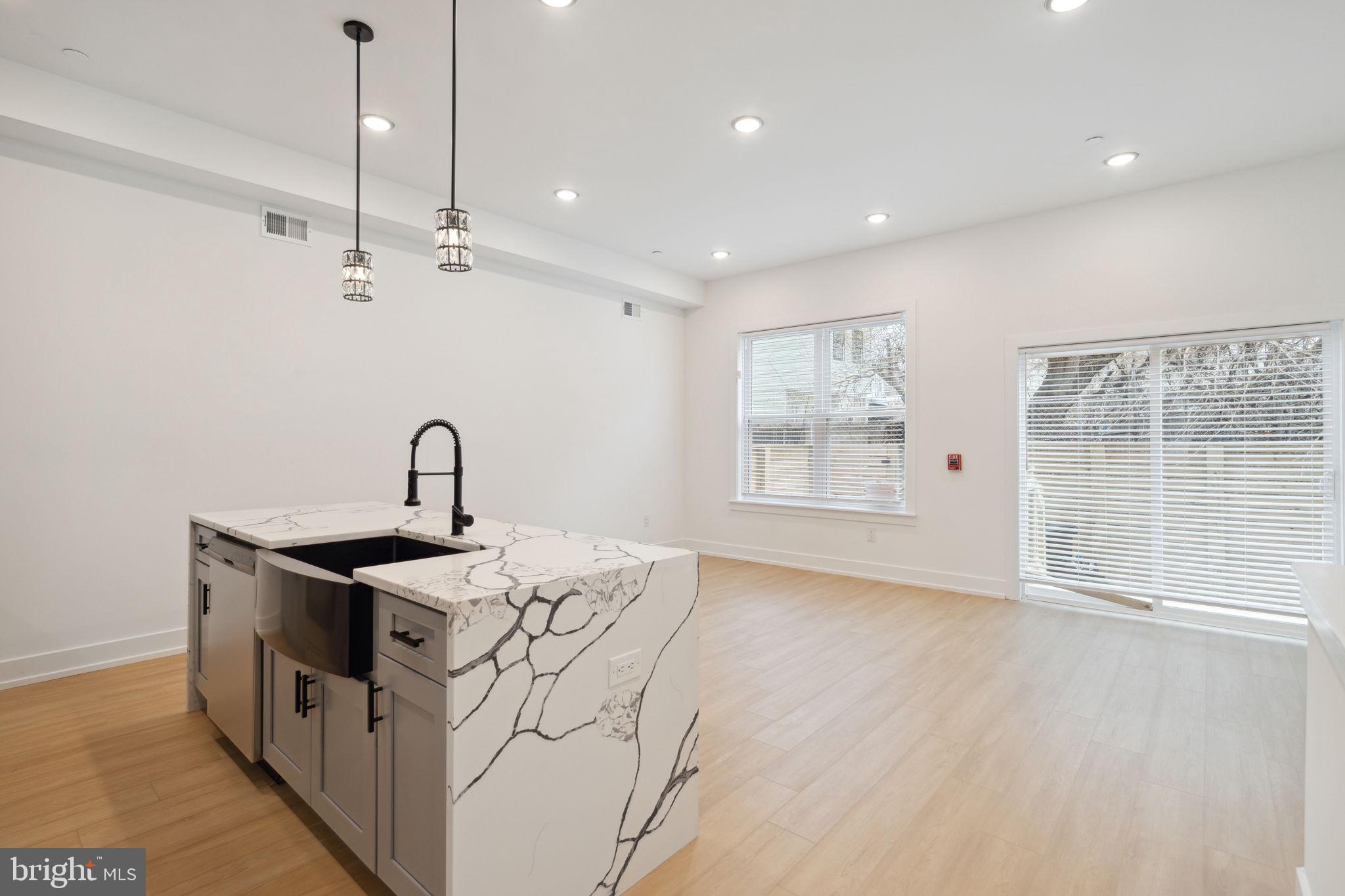 FISHTOWN - Residential Lease