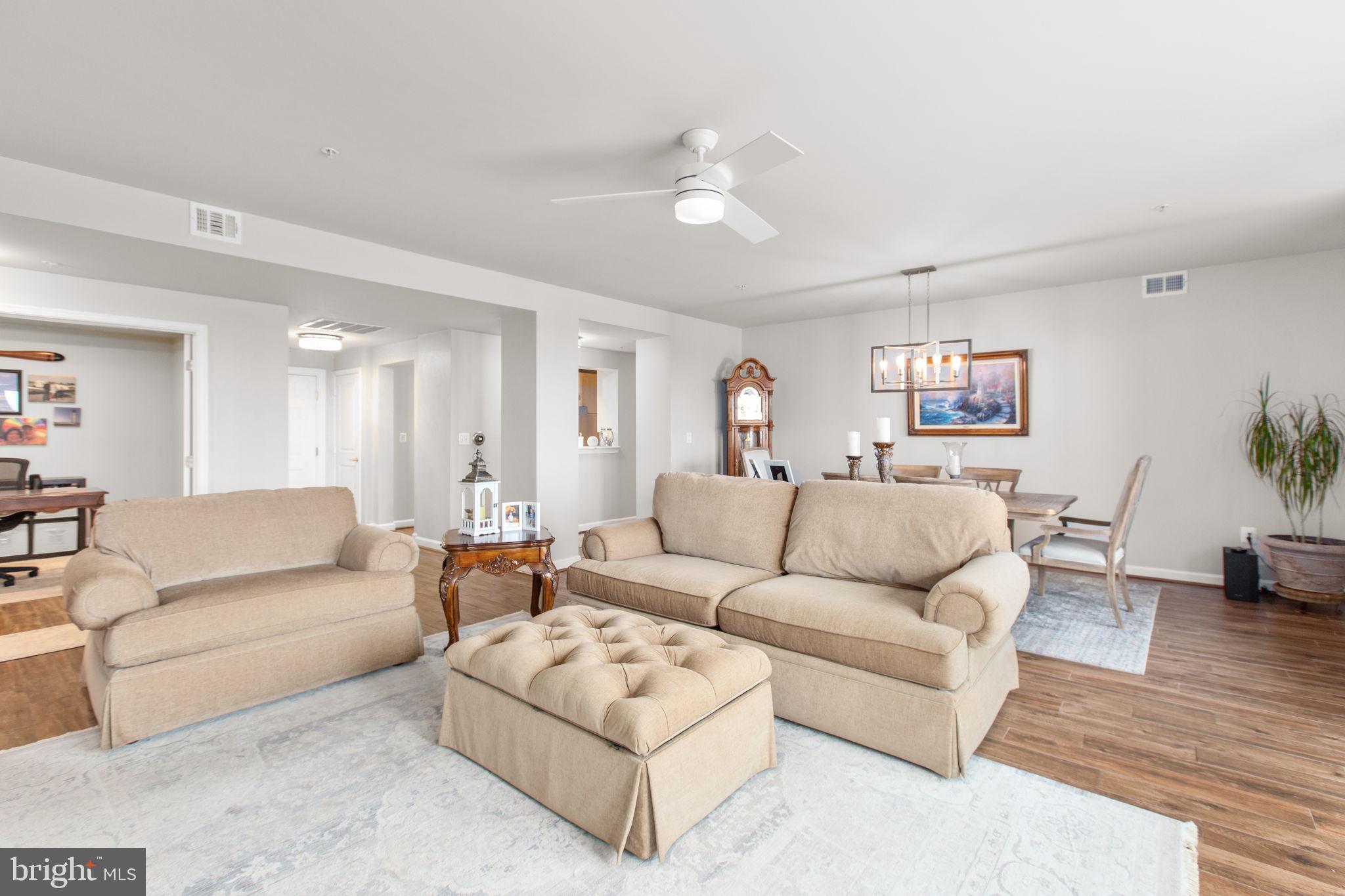 485 HARBOR SIDE STREET 910