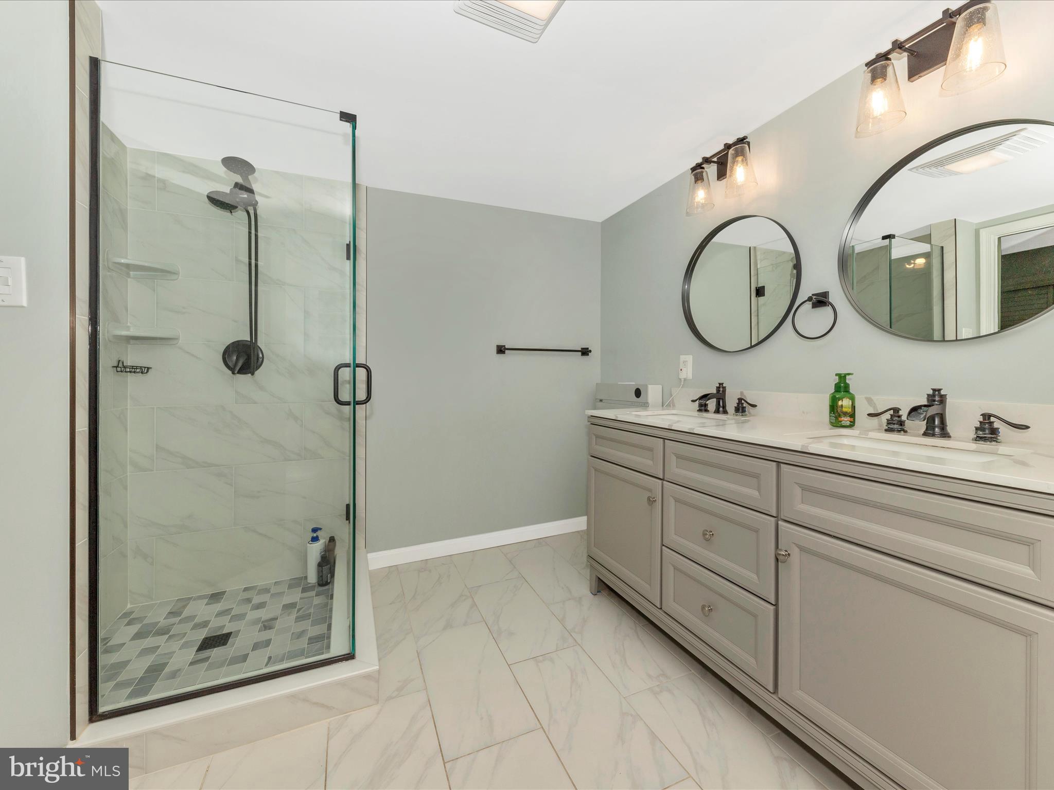 KNOXVILLE - Residential