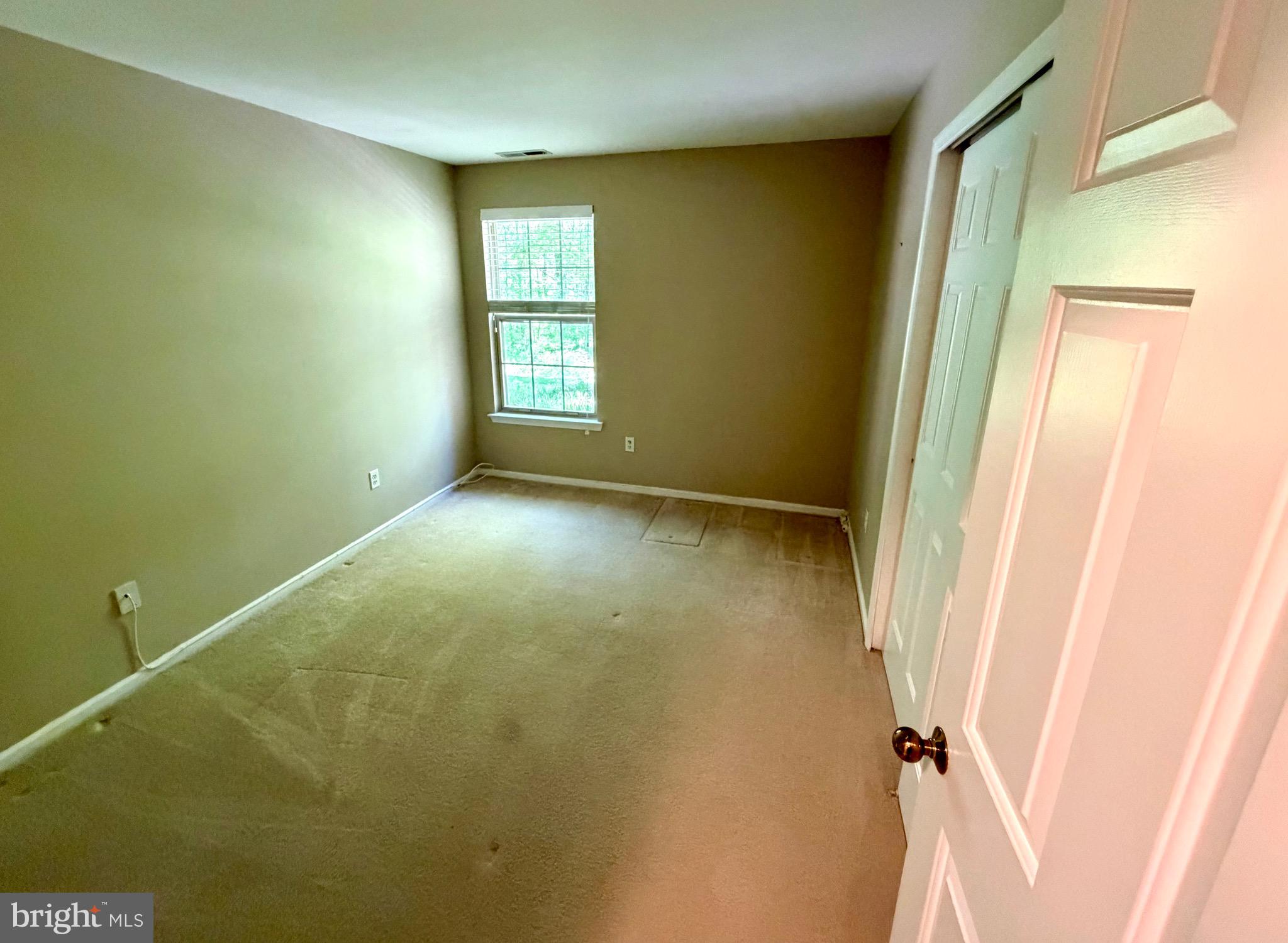 MAKEFIELD GLEN - Residential
