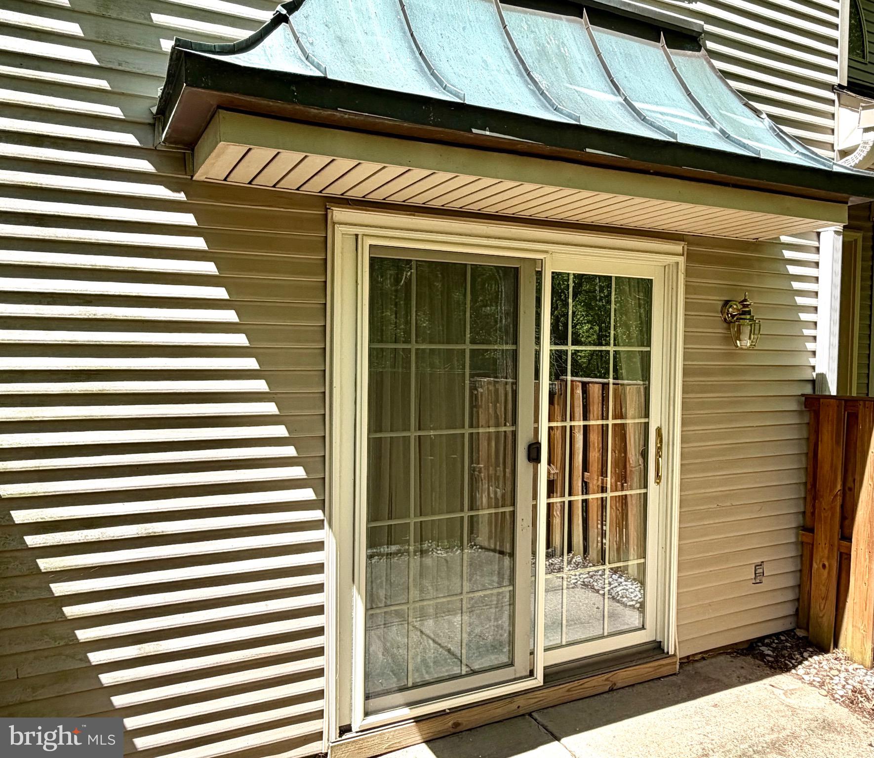 MAKEFIELD GLEN - Residential