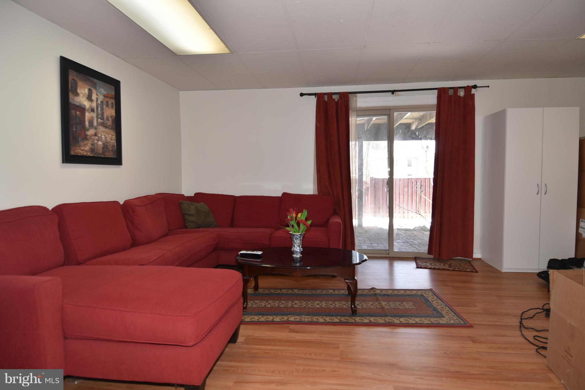 GREENFIELD FARM - Residential Lease