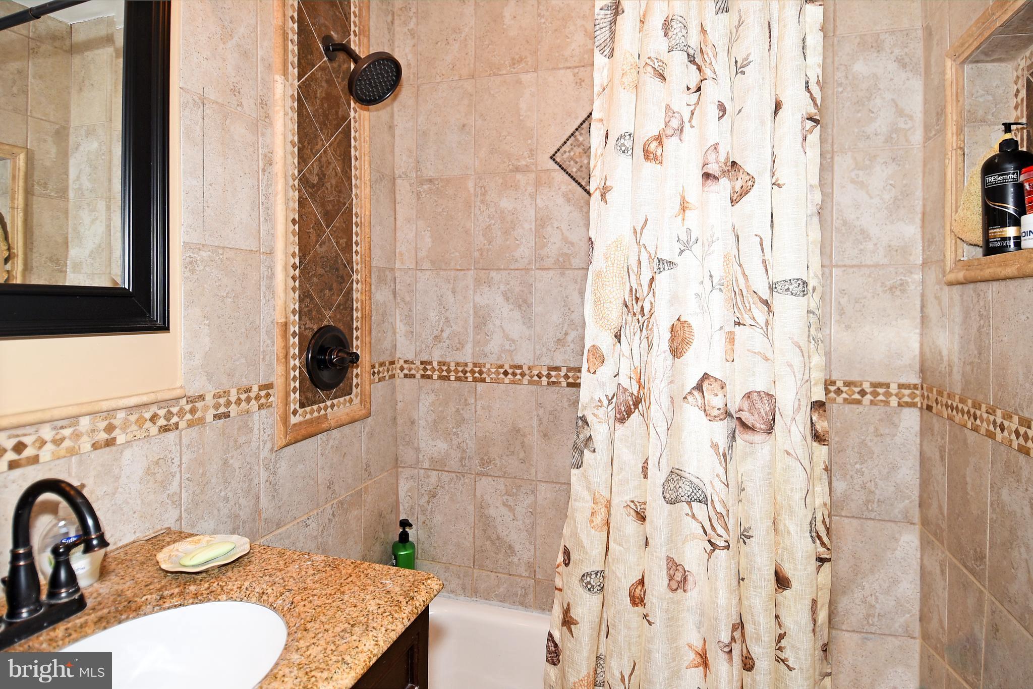 GREENFIELD FARM - Residential Lease