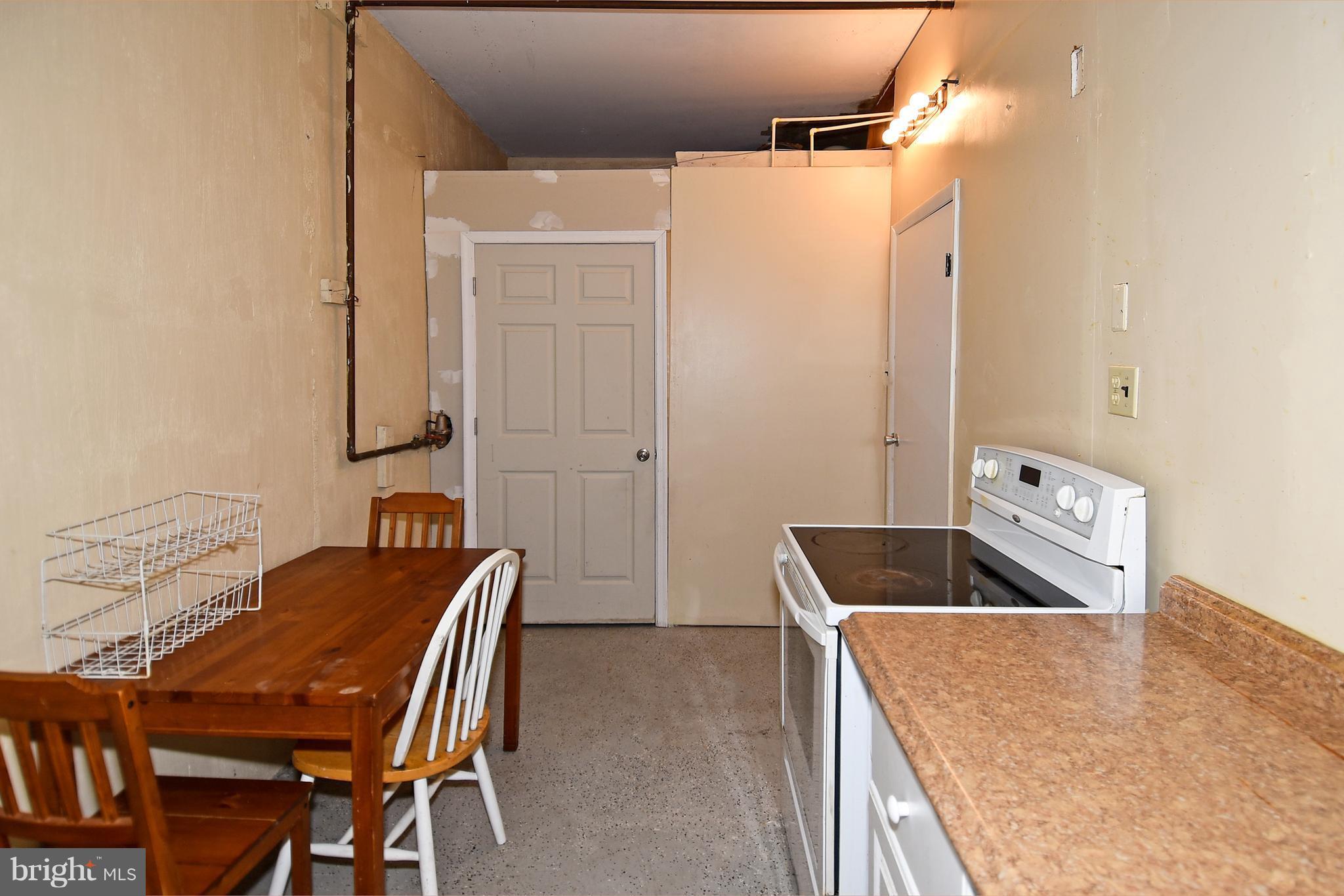 GREENFIELD FARM - Residential Lease