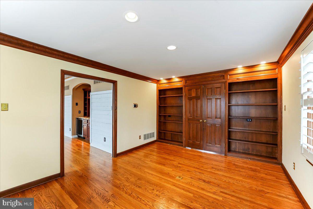 CROSS CREEK - Residential