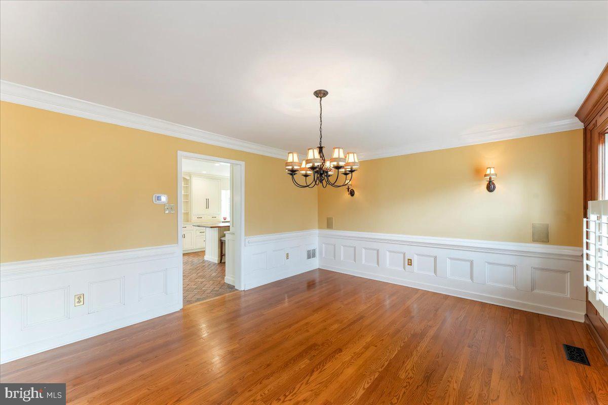 CROSS CREEK - Residential