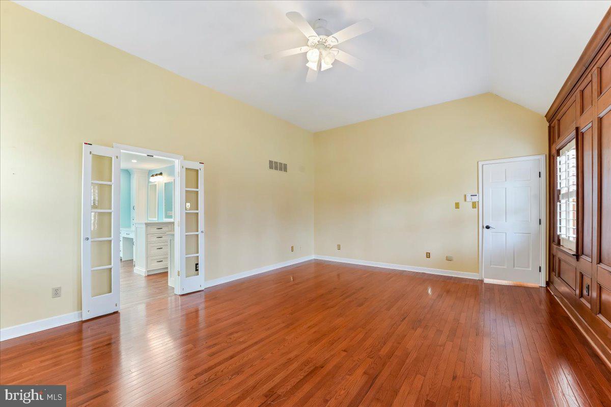 CROSS CREEK - Residential