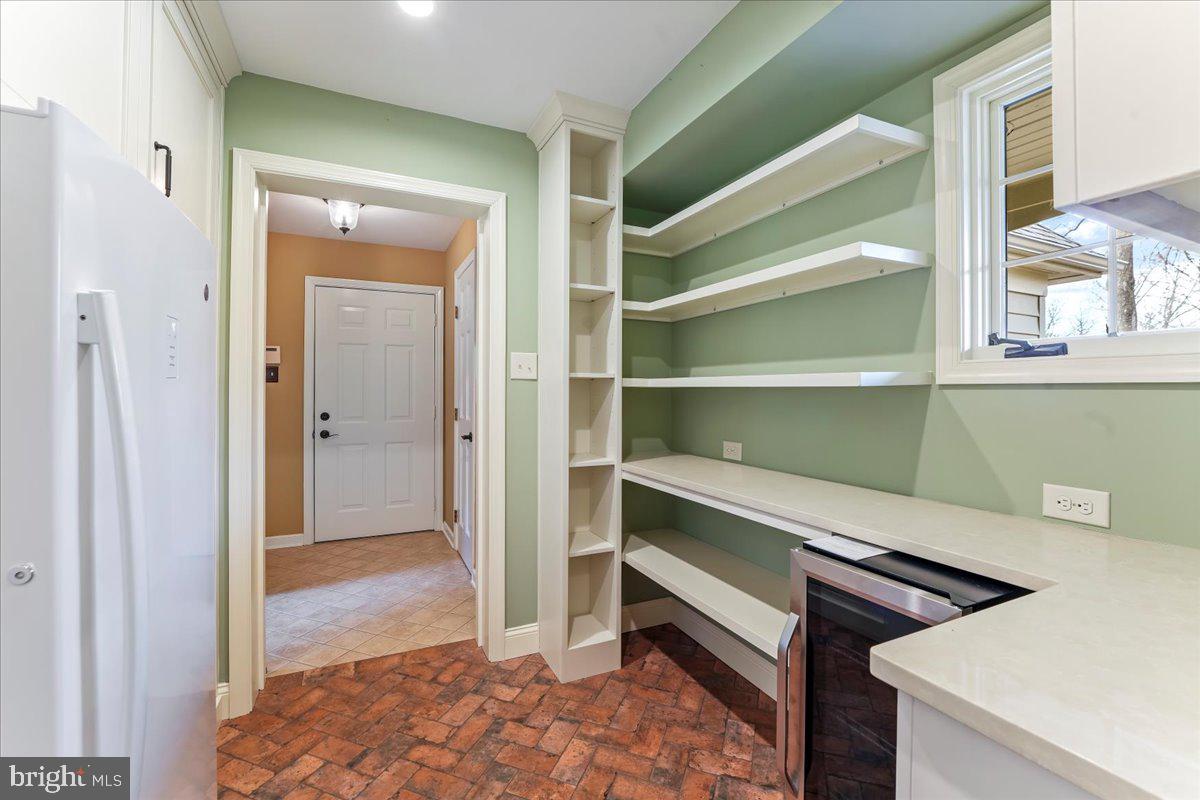 CROSS CREEK - Residential