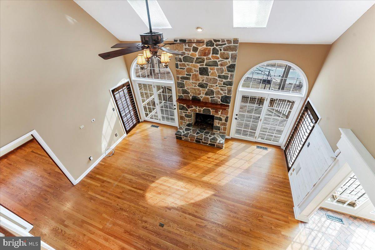 CROSS CREEK - Residential