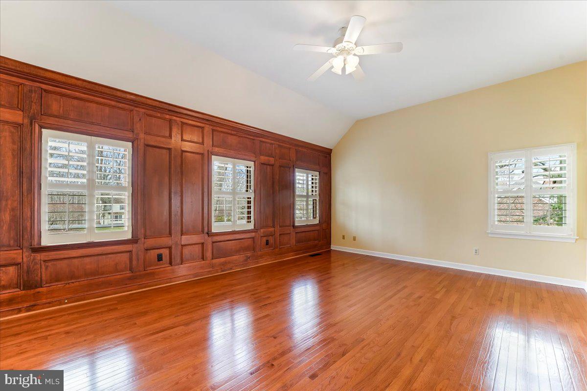 CROSS CREEK - Residential