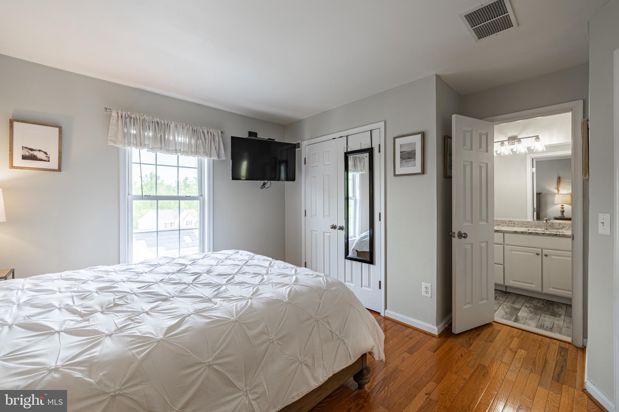 LAUREL HILL - Residential