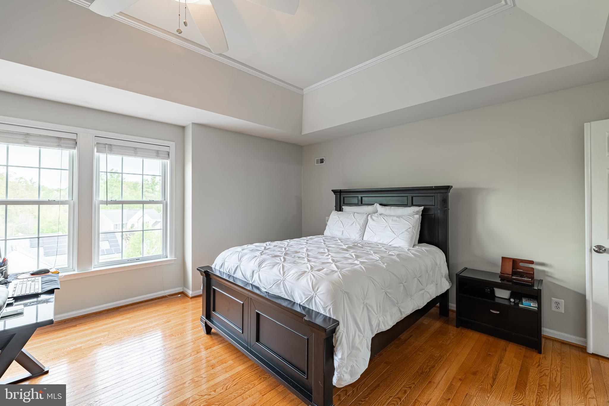 LAUREL HILL - Residential