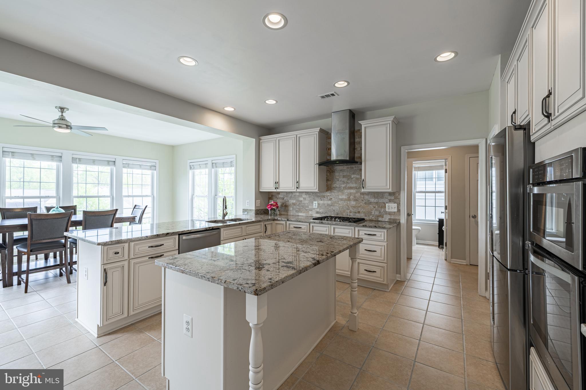 LAUREL HILL - Residential