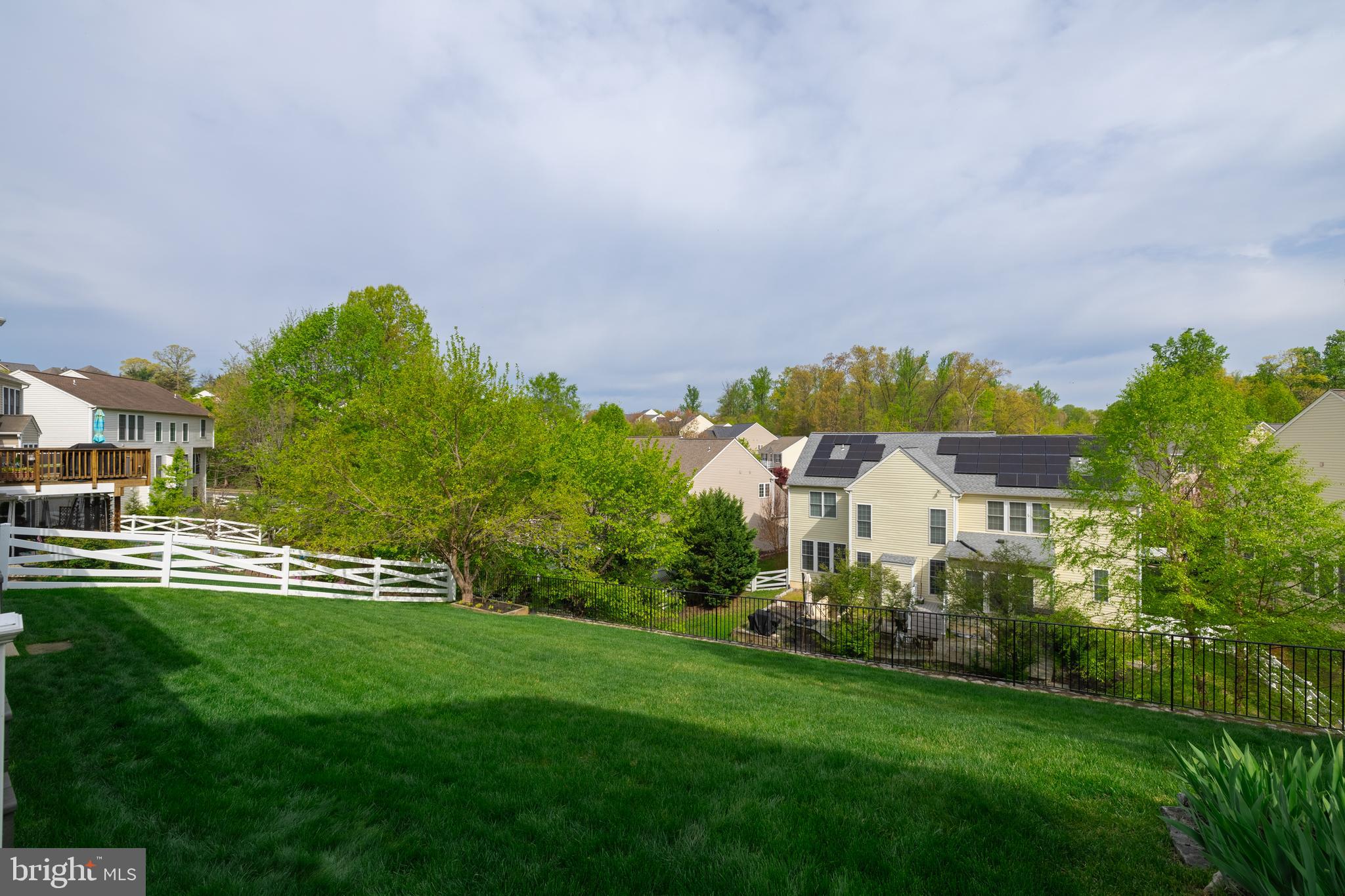 LAUREL HILL - Residential