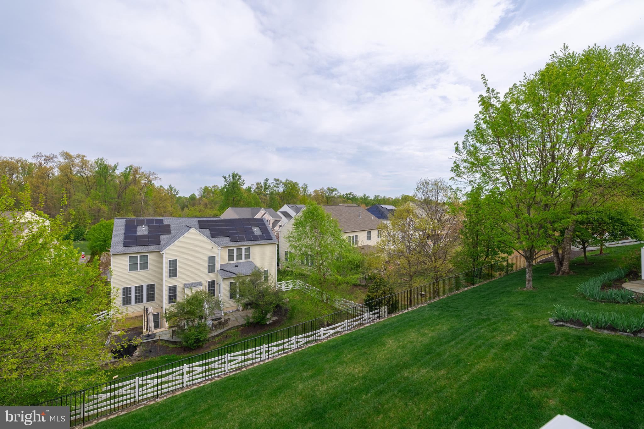 LAUREL HILL - Residential