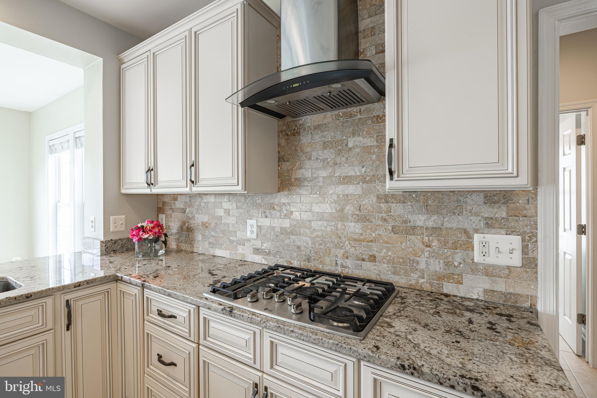 LAUREL HILL - Residential