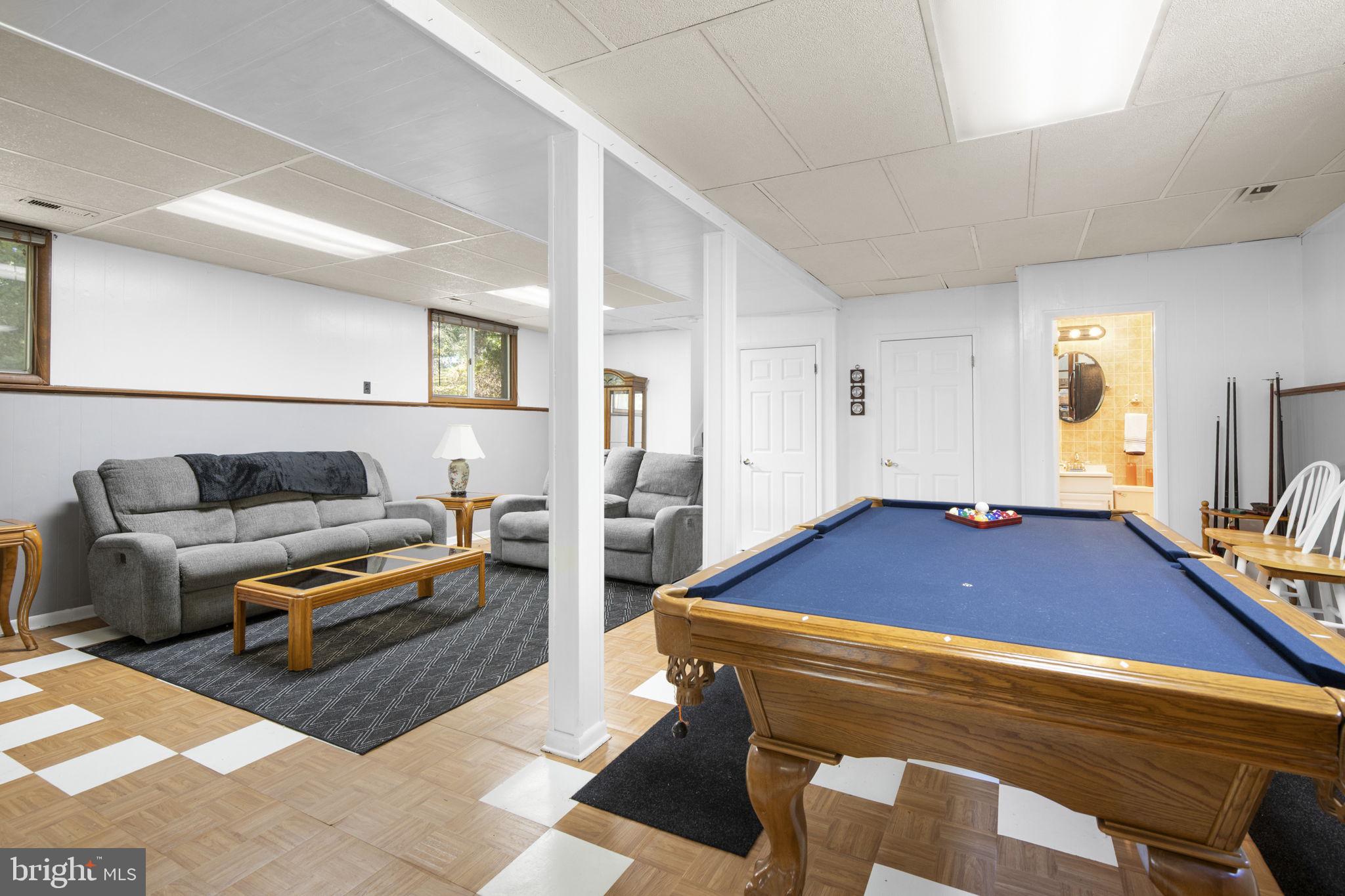 MONTFORD GLEN - Residential