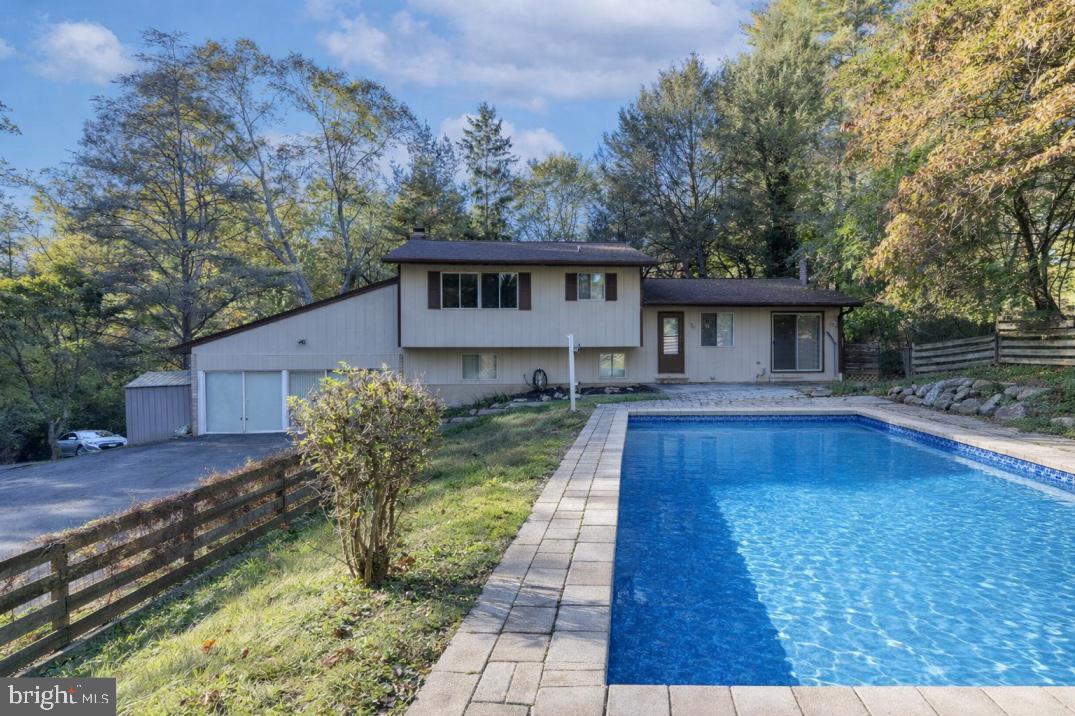 MONTFORD GLEN - Residential