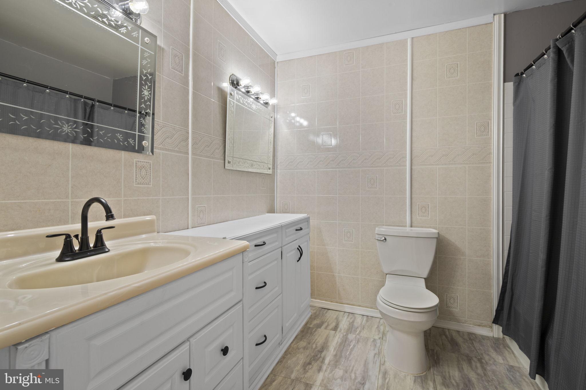 MONTFORD GLEN - Residential