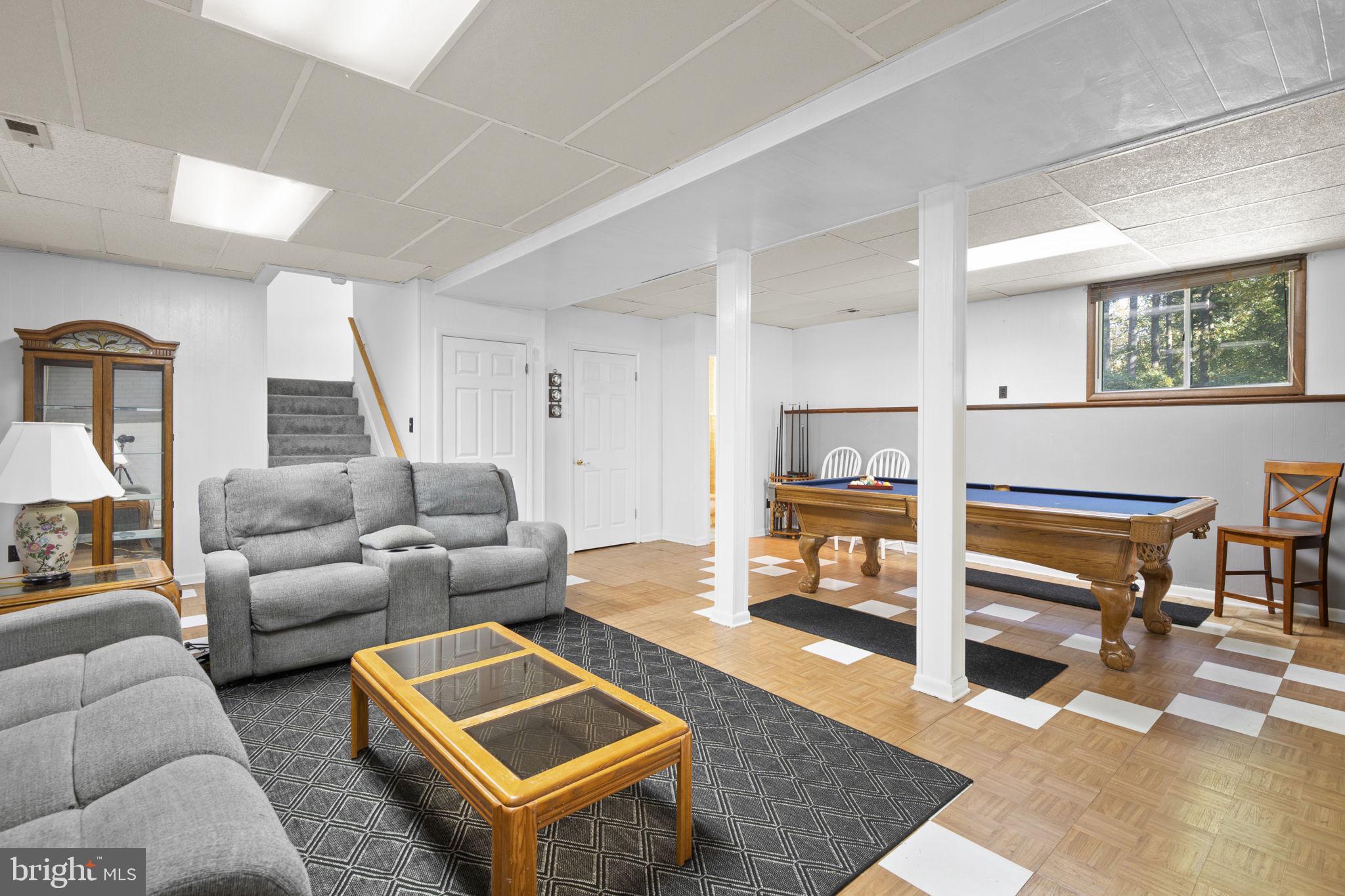 MONTFORD GLEN - Residential