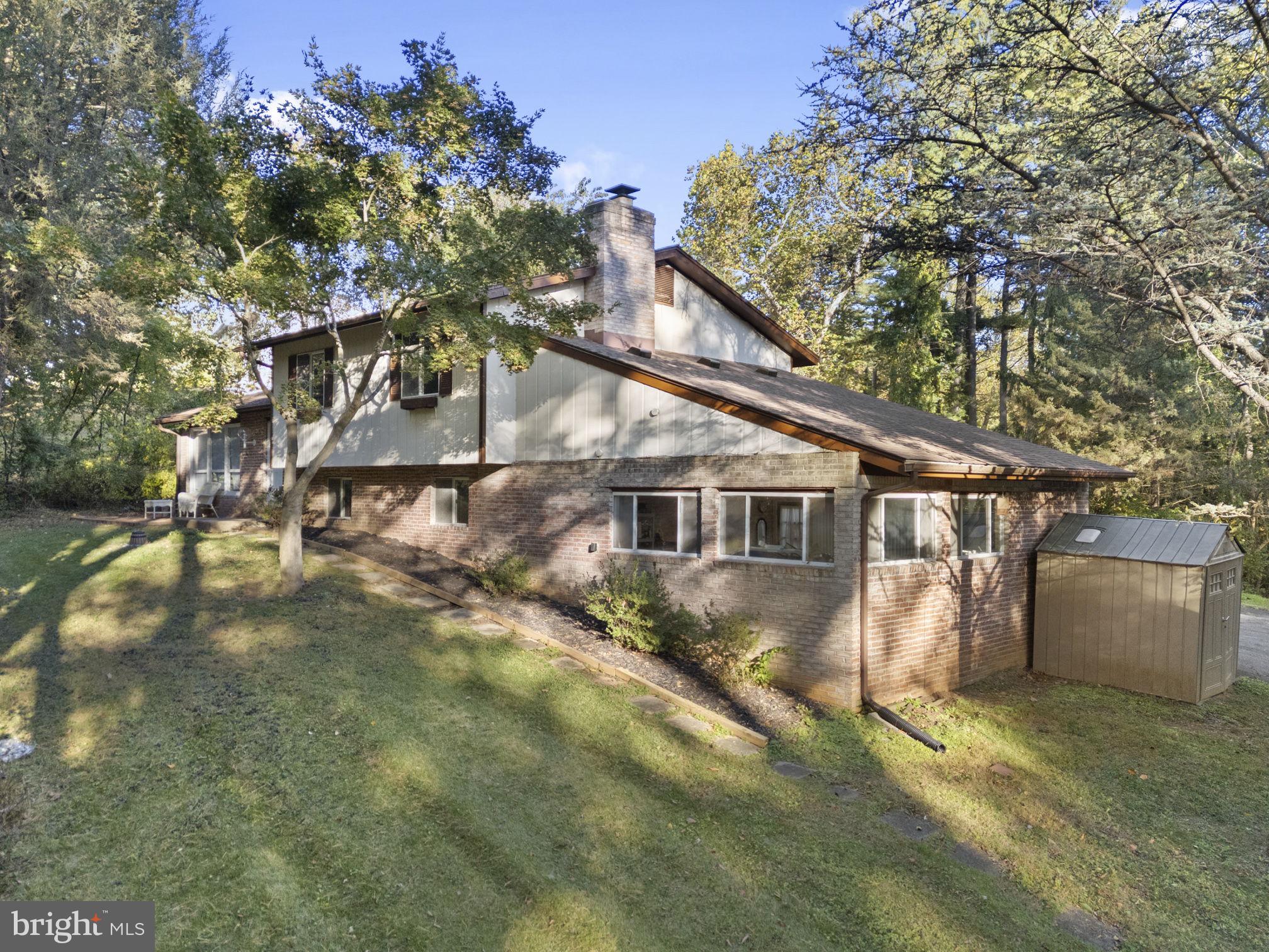 MONTFORD GLEN - Residential