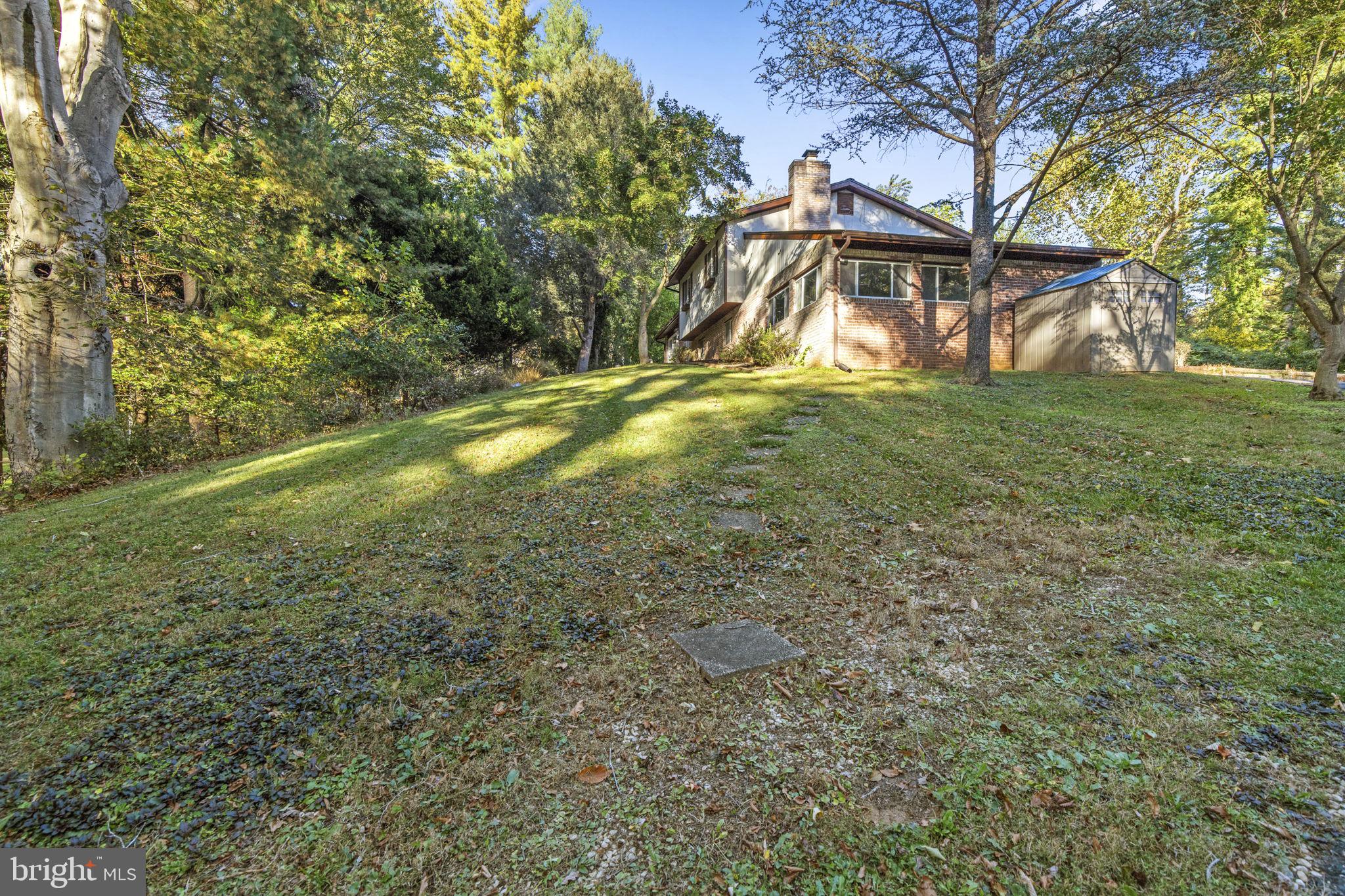 MONTFORD GLEN - Residential