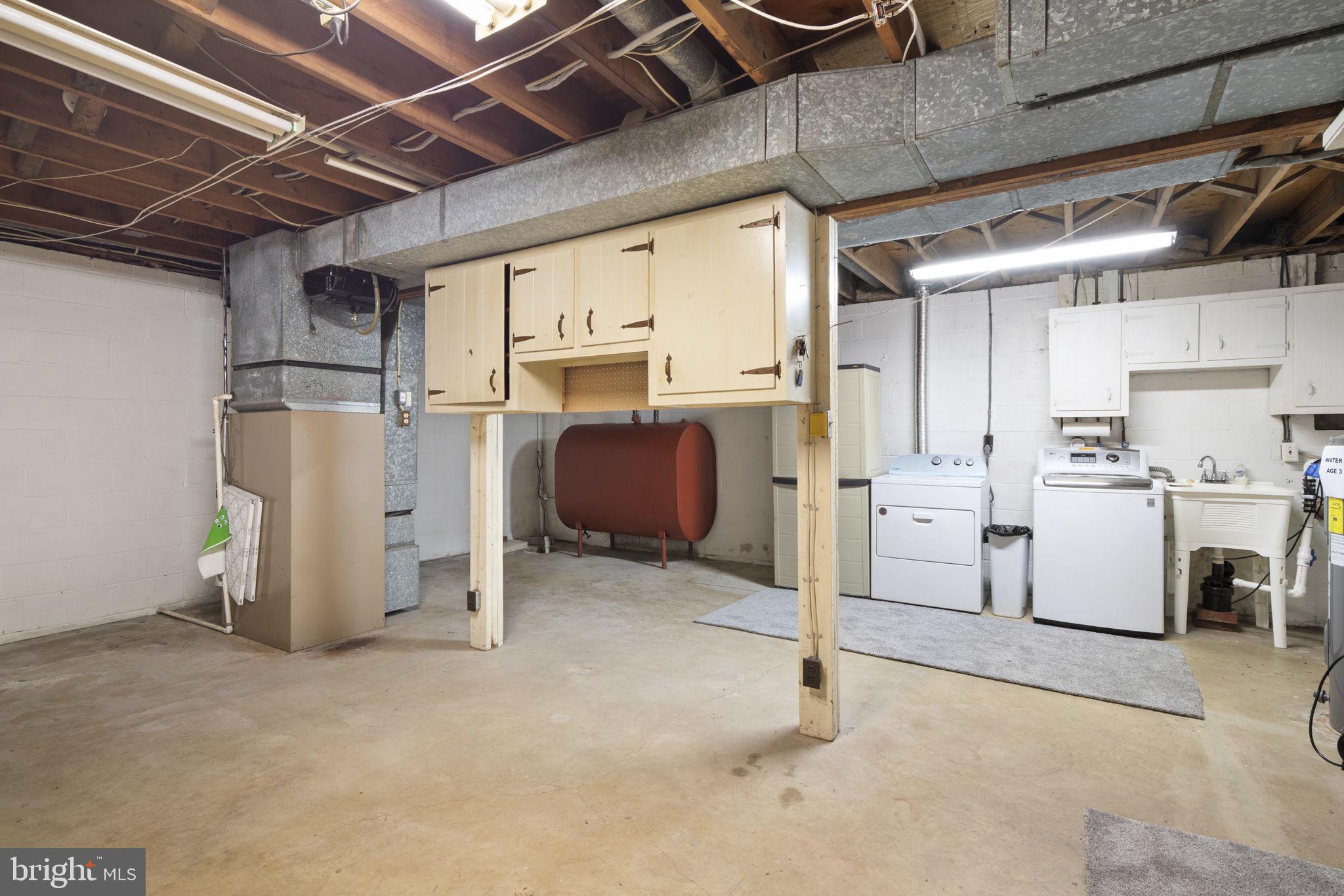 MONTFORD GLEN - Residential