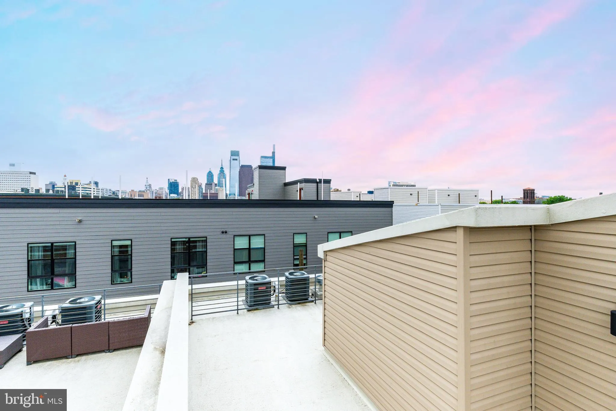 Philadelphia, Pennsylvania 19130, United States, 3 Bedrooms Bedrooms, ,3 BathroomsBathrooms,Residential,Coming Soon,142824