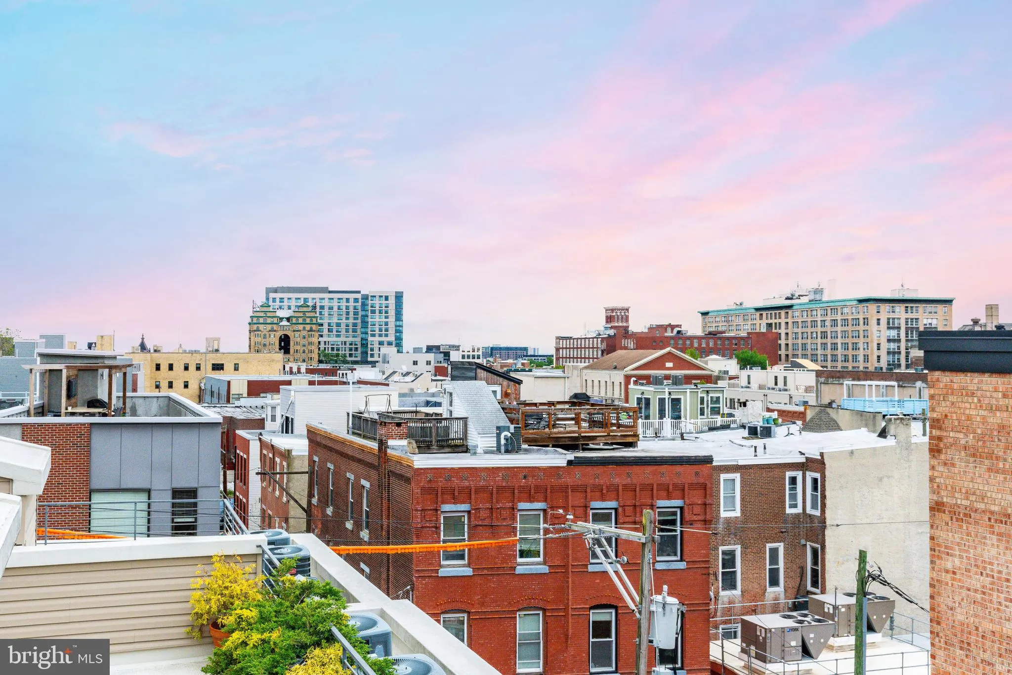 Philadelphia, Pennsylvania 19130, United States, 3 Bedrooms Bedrooms, ,3 BathroomsBathrooms,Residential,Coming Soon,142824