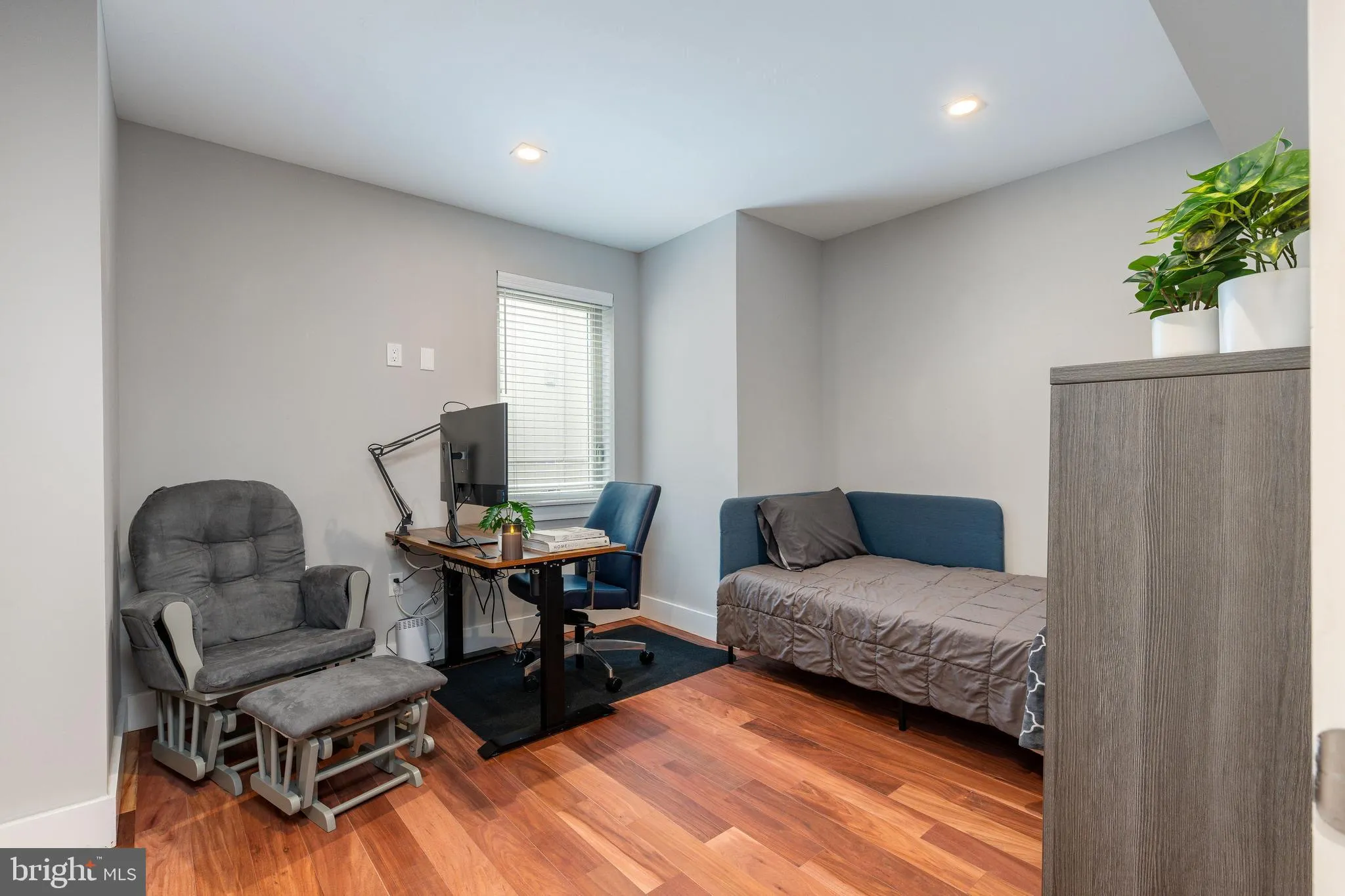 Philadelphia, Pennsylvania 19130, United States, 3 Bedrooms Bedrooms, ,3 BathroomsBathrooms,Residential,Coming Soon,142824