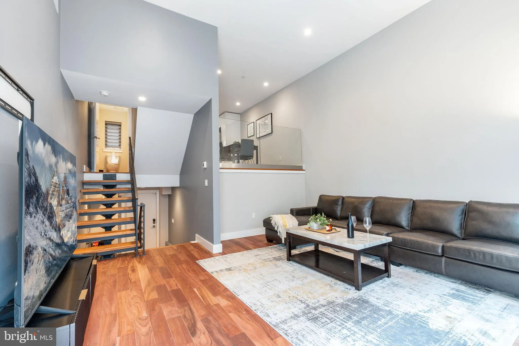 Philadelphia, Pennsylvania 19130, United States, 3 Bedrooms Bedrooms, ,3 BathroomsBathrooms,Residential,Coming Soon,142824