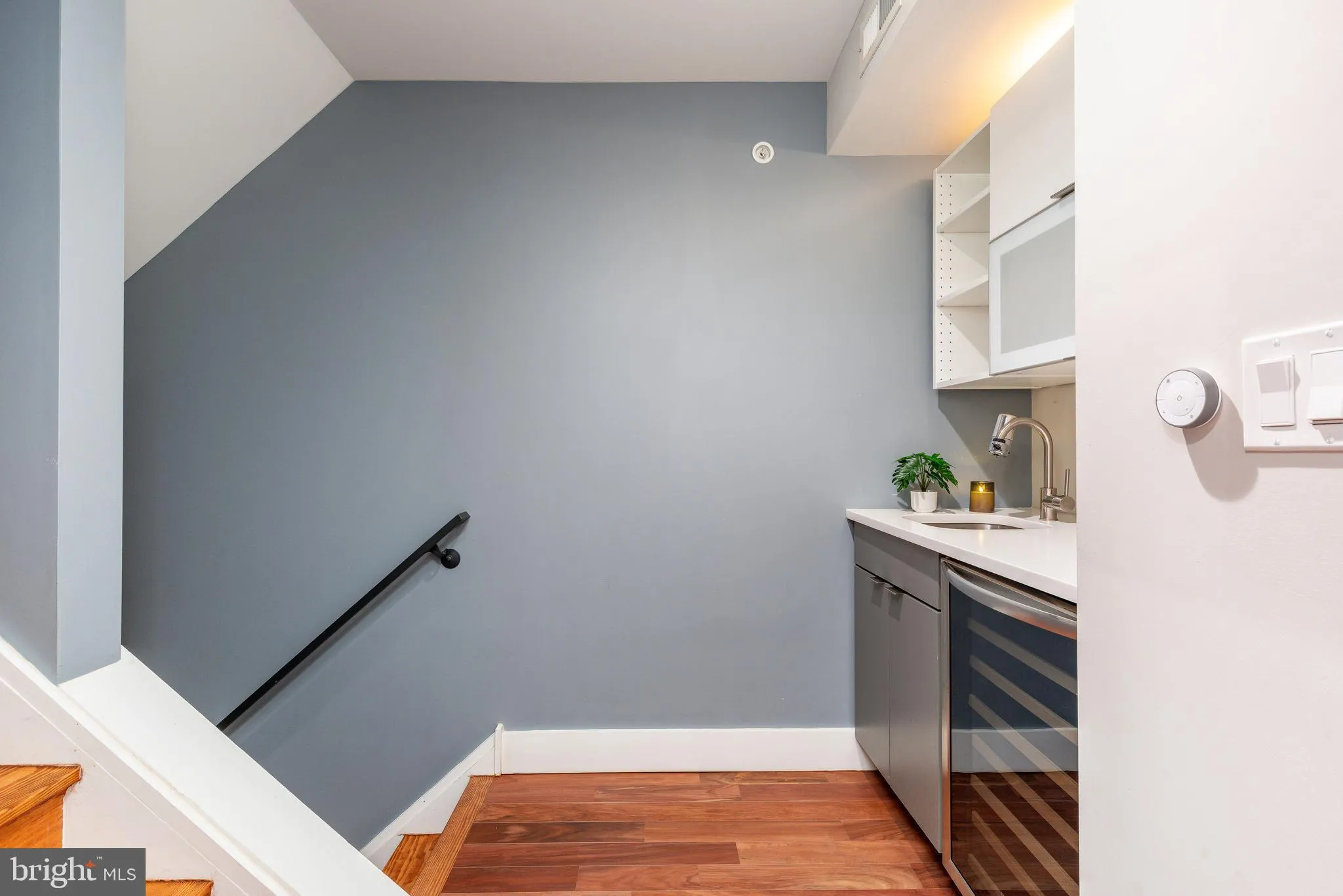 Philadelphia, Pennsylvania 19130, United States, 3 Bedrooms Bedrooms, ,3 BathroomsBathrooms,Residential,Coming Soon,142824