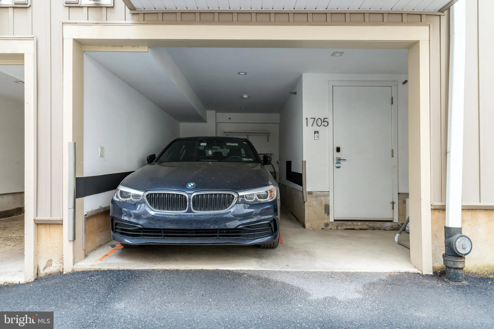 Philadelphia, Pennsylvania 19130, United States, 3 Bedrooms Bedrooms, ,3 BathroomsBathrooms,Residential,Coming Soon,142824