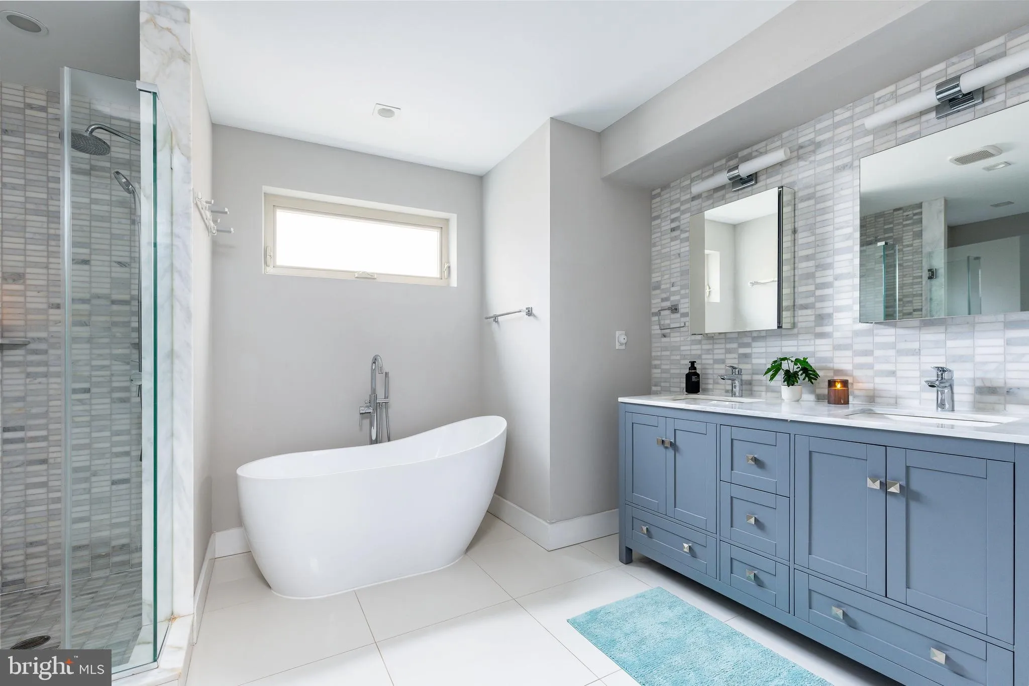 Philadelphia, Pennsylvania 19130, United States, 3 Bedrooms Bedrooms, ,3 BathroomsBathrooms,Residential,Coming Soon,142824