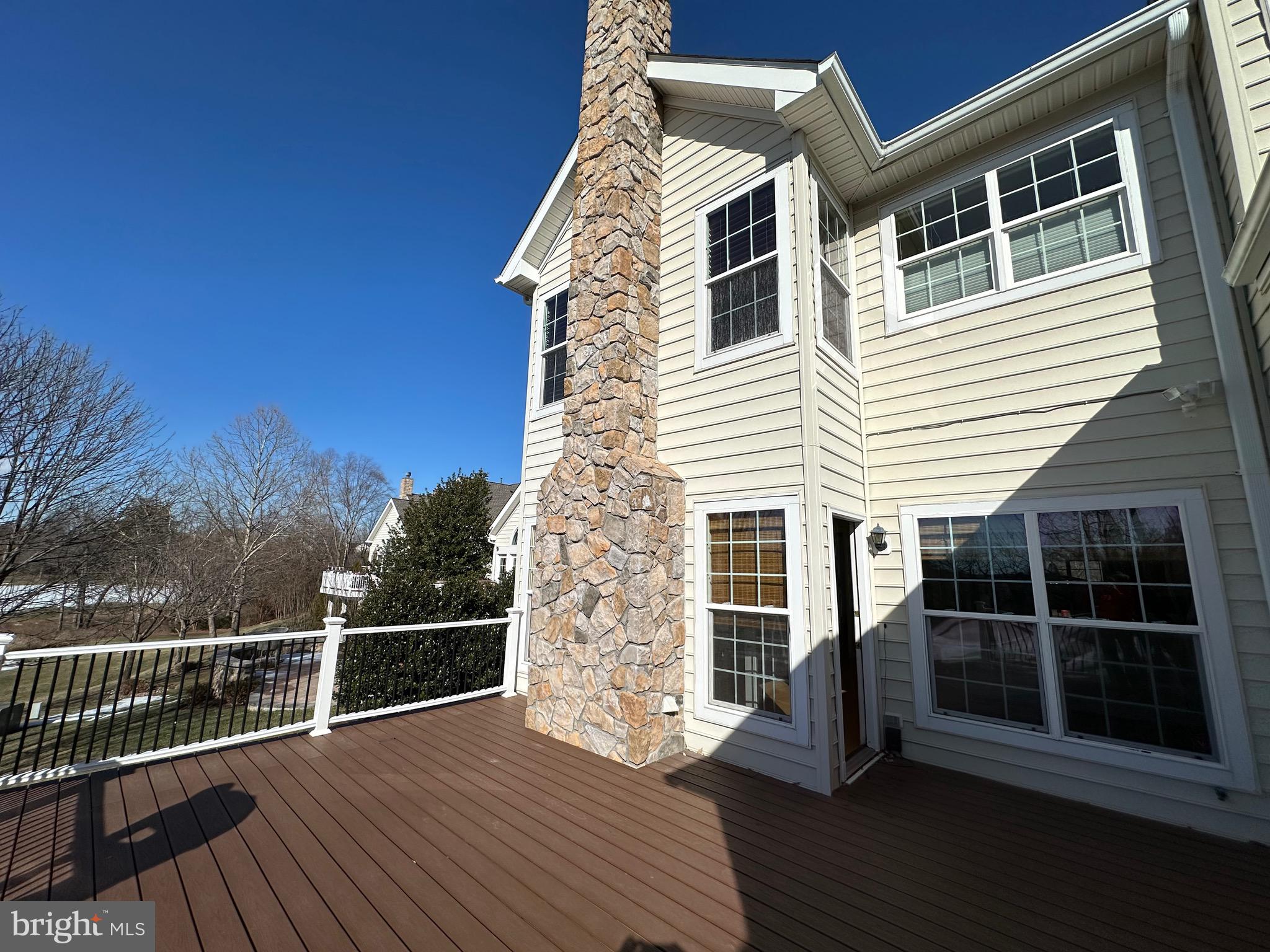 BELMONT COUNTRY CLUB - Residential Lease