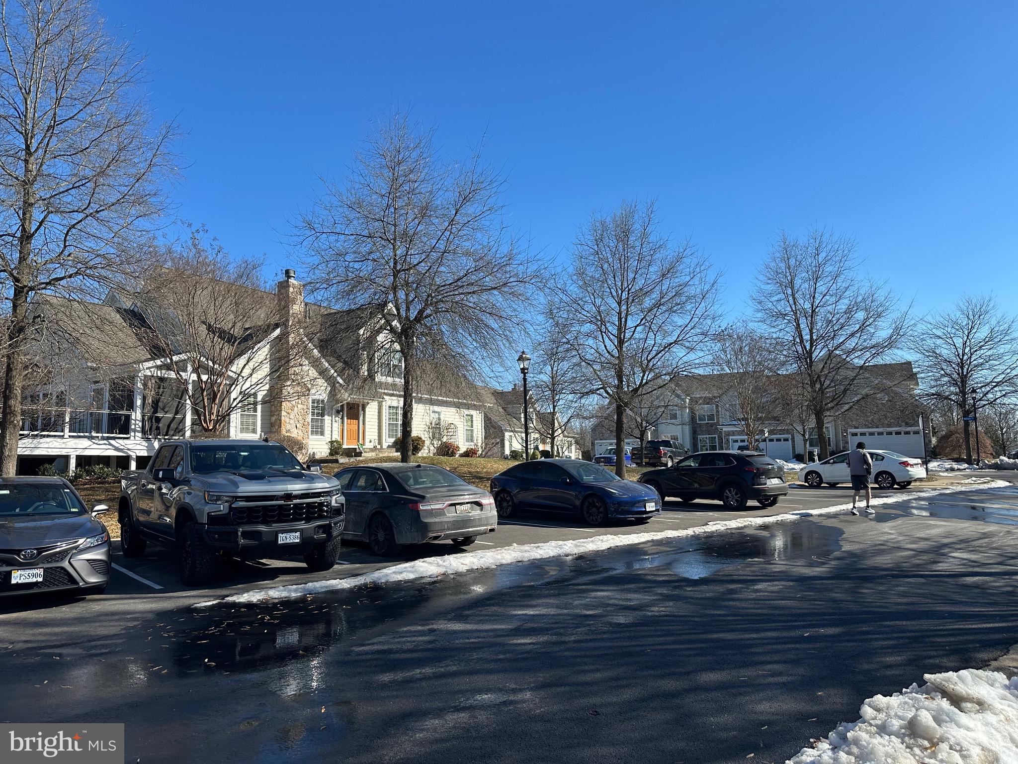 BELMONT COUNTRY CLUB - Residential Lease