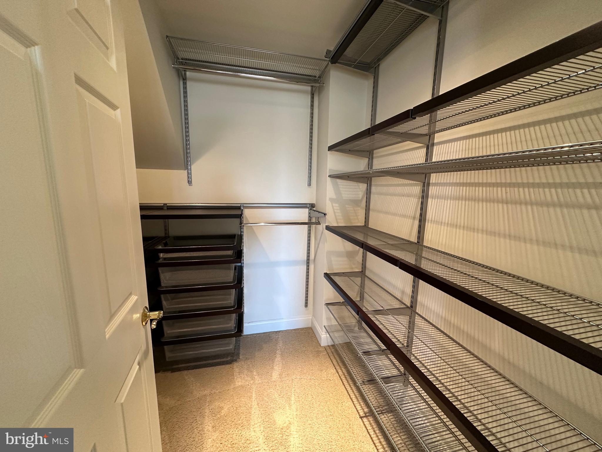 BELMONT COUNTRY CLUB - Residential Lease