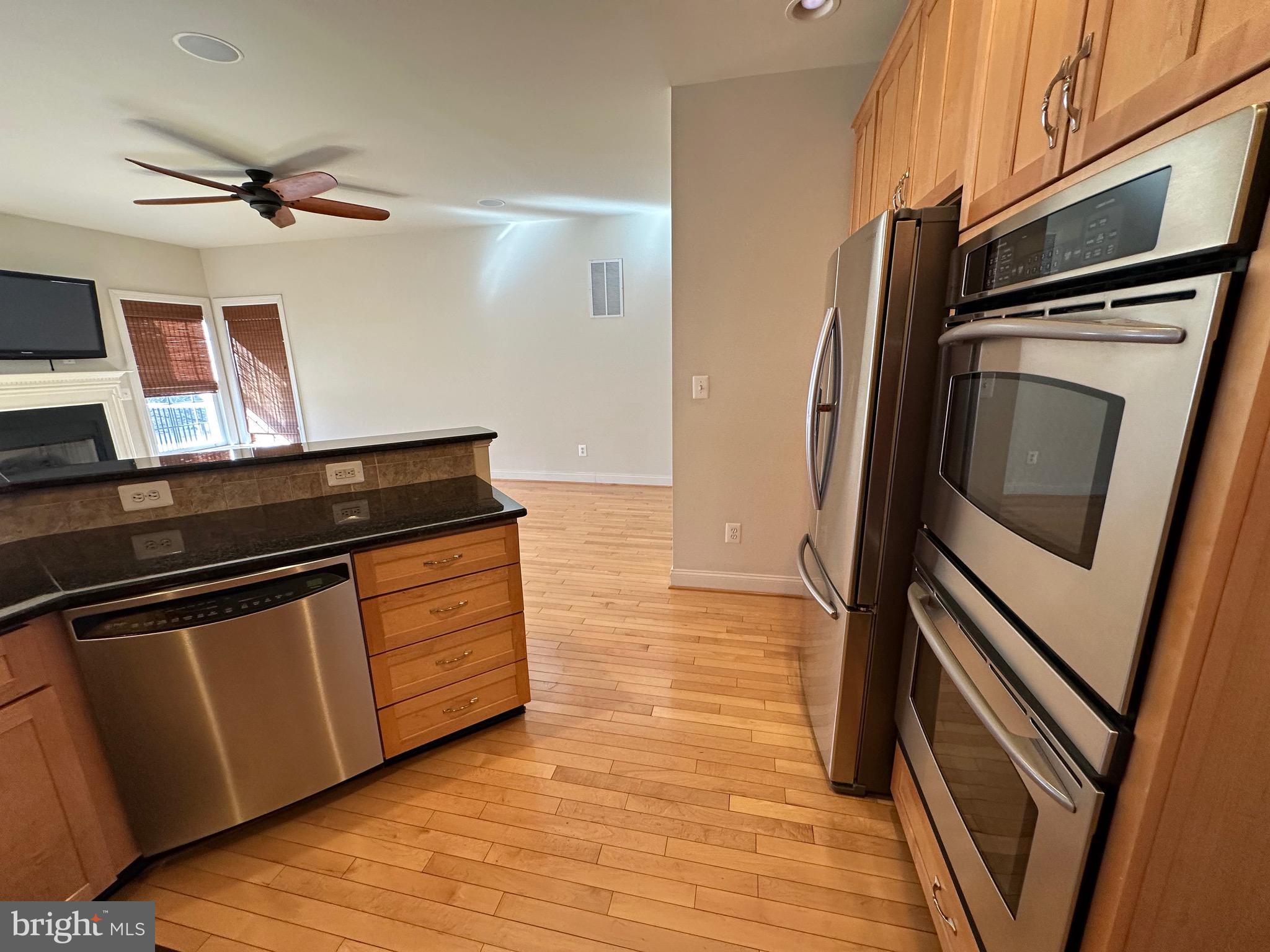 BELMONT COUNTRY CLUB - Residential Lease