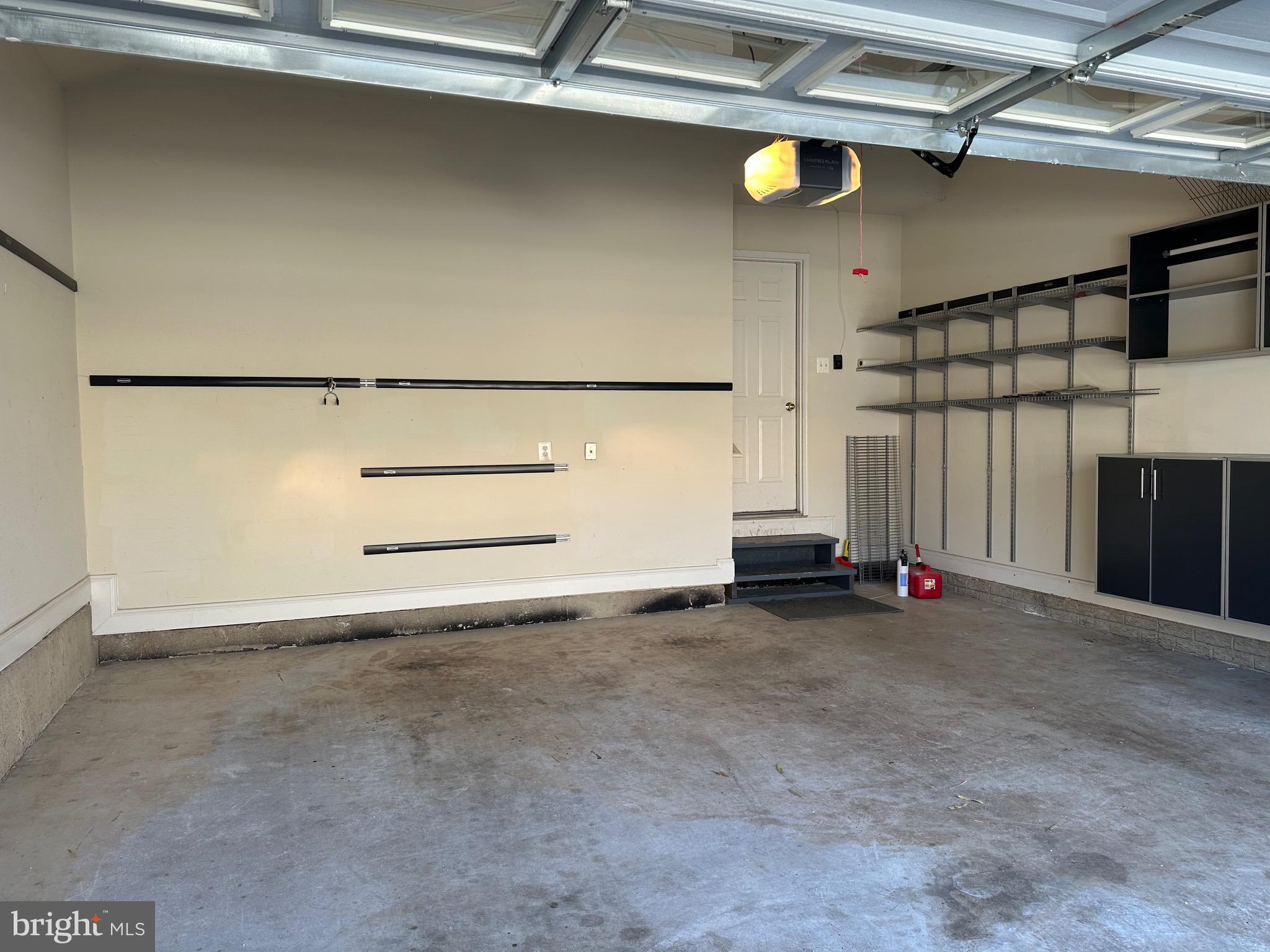 BELMONT COUNTRY CLUB - Residential Lease