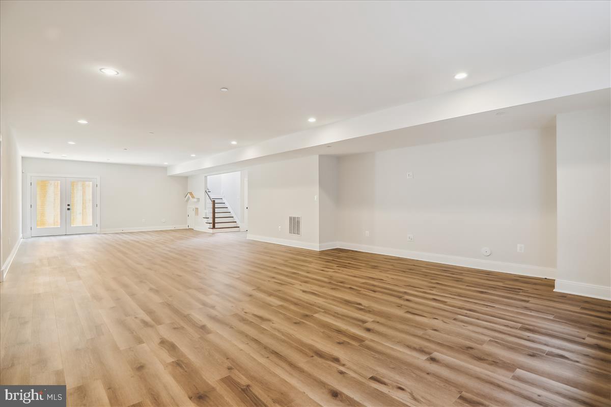 LONE OAK - Residential