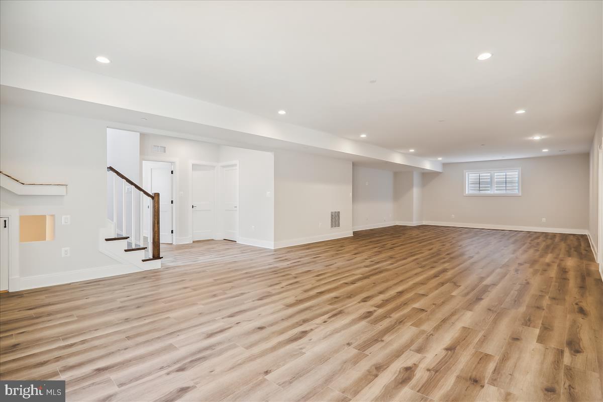 LONE OAK - Residential