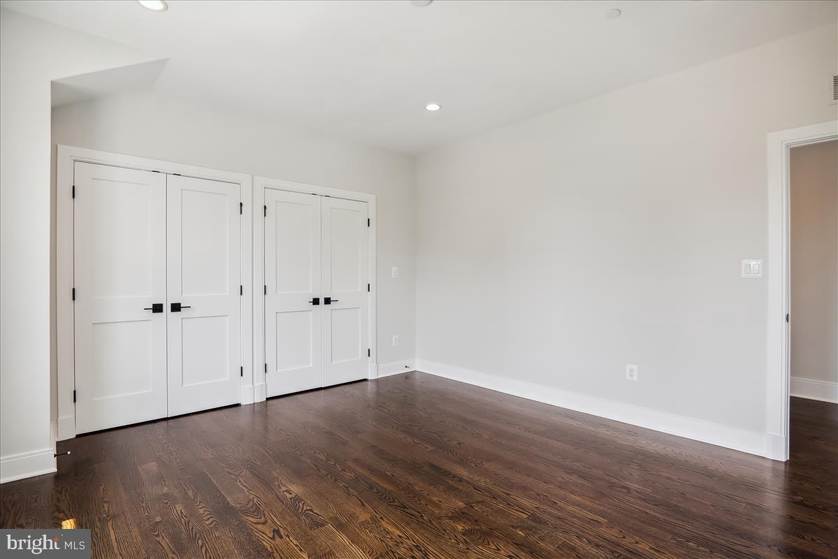 LONE OAK - Residential