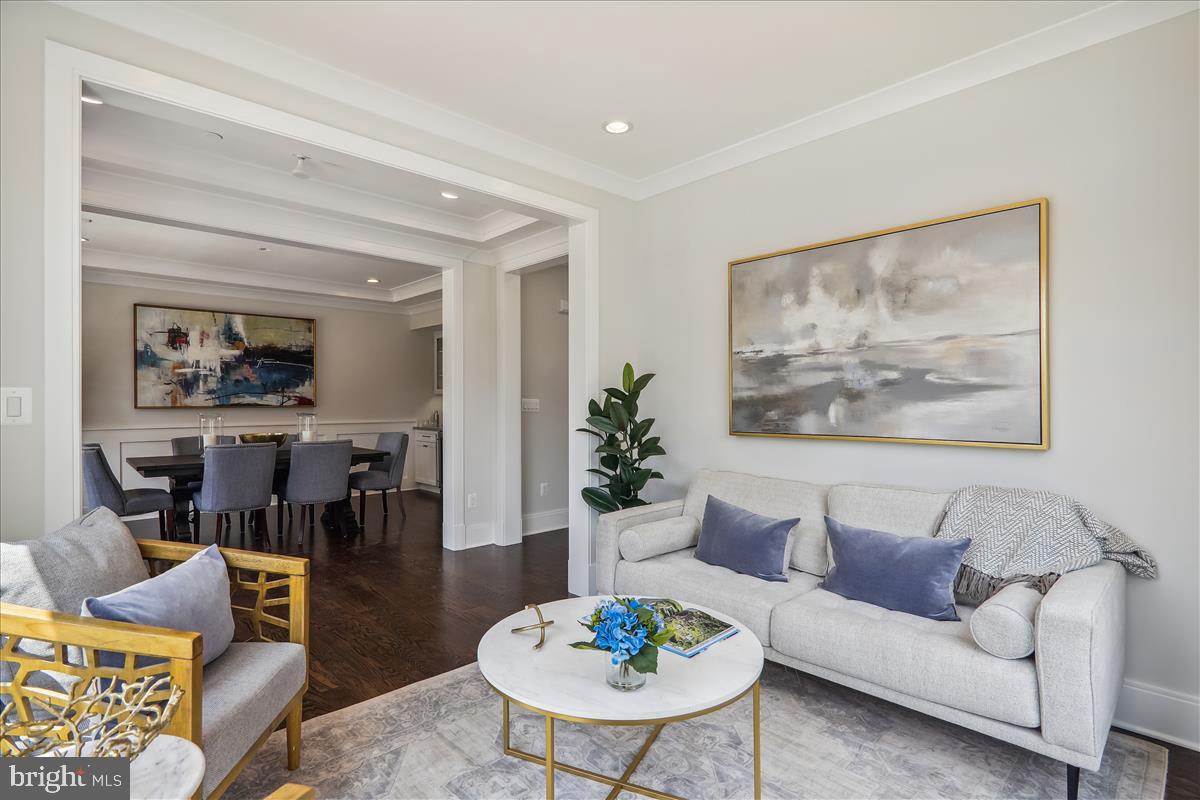 LONE OAK - Residential