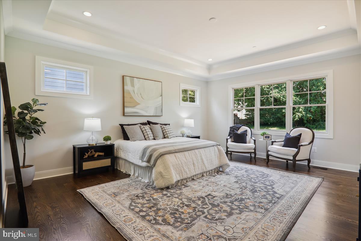 LONE OAK - Residential